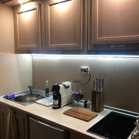 Vacation At Sunny Apartment *